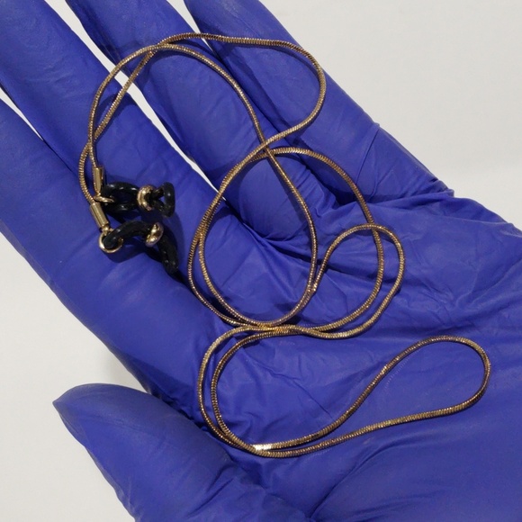 ✨ Express Gold-Tone Snake Chain Eyeglass Holder w/ Black Accents Women's Jewelry - Picture 7 of 9